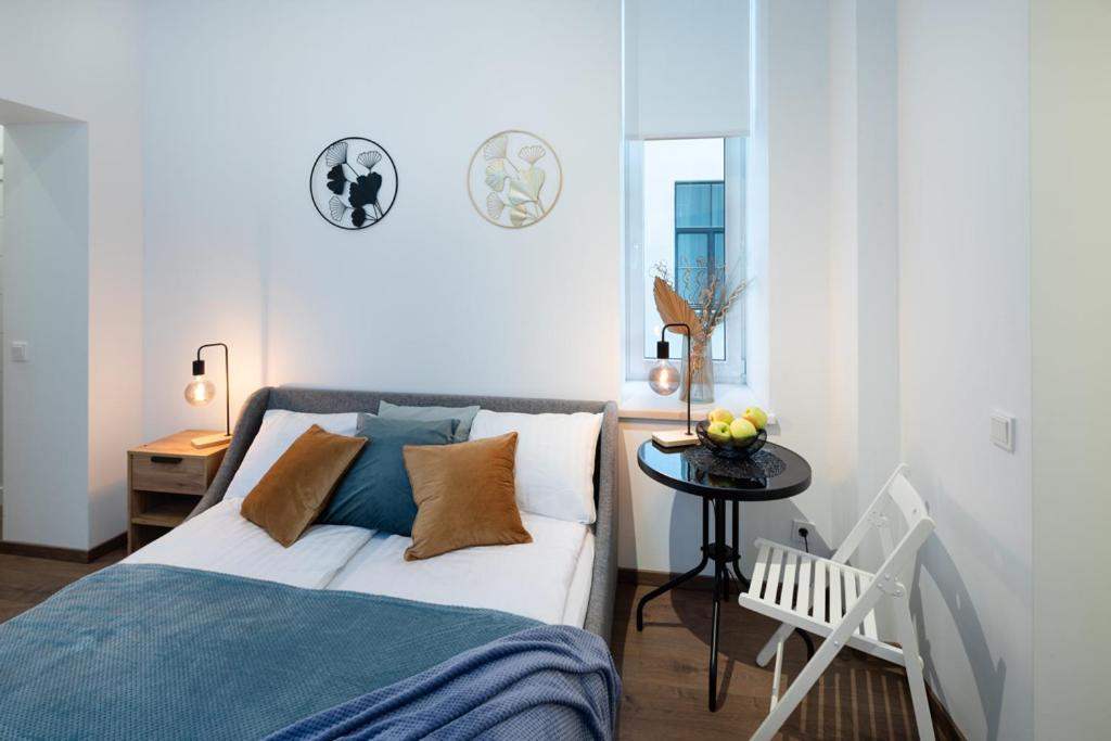 Kalnina Street Studio Apartment Рига Экстерьер фото