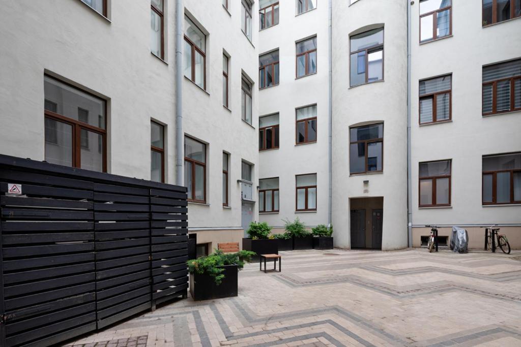Kalnina Street Studio Apartment Рига Экстерьер фото